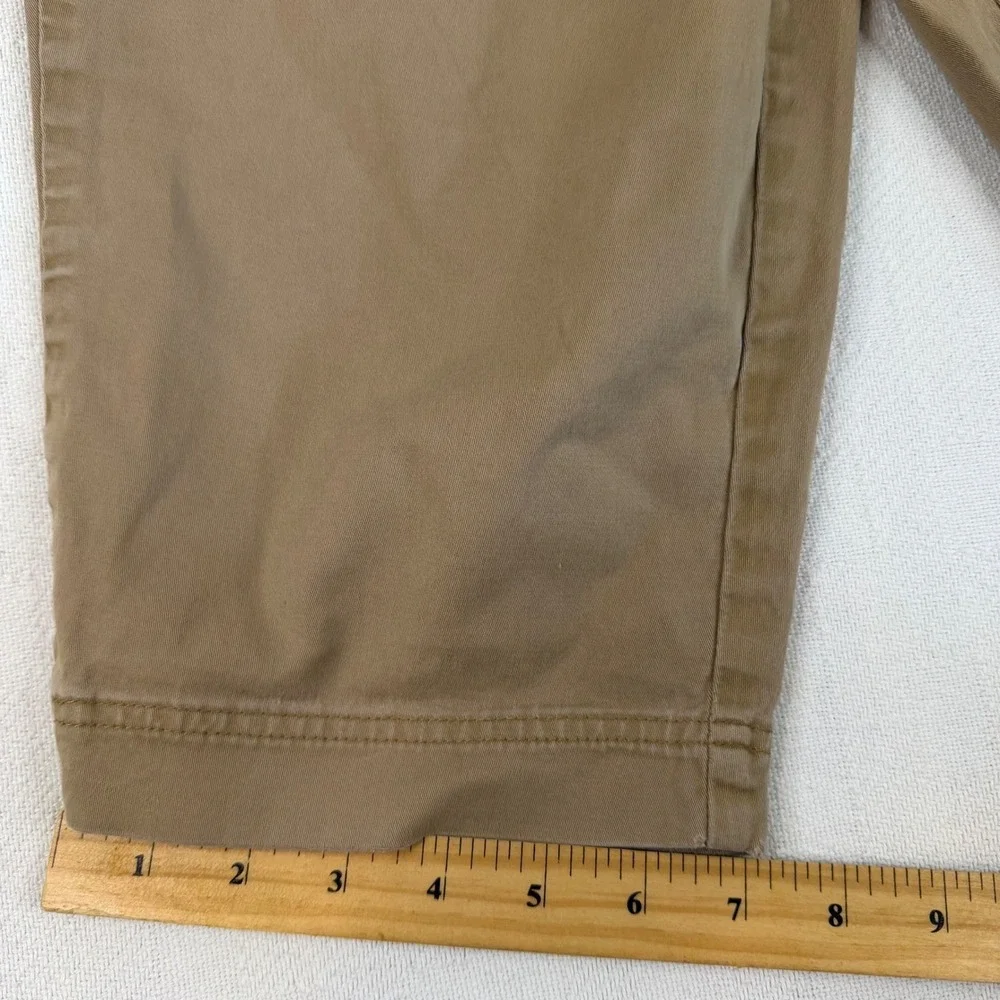 Covington Khaki Tan Stretch Bermuda Shorts Womens 6 Mid Rise 5 Pocket Casual